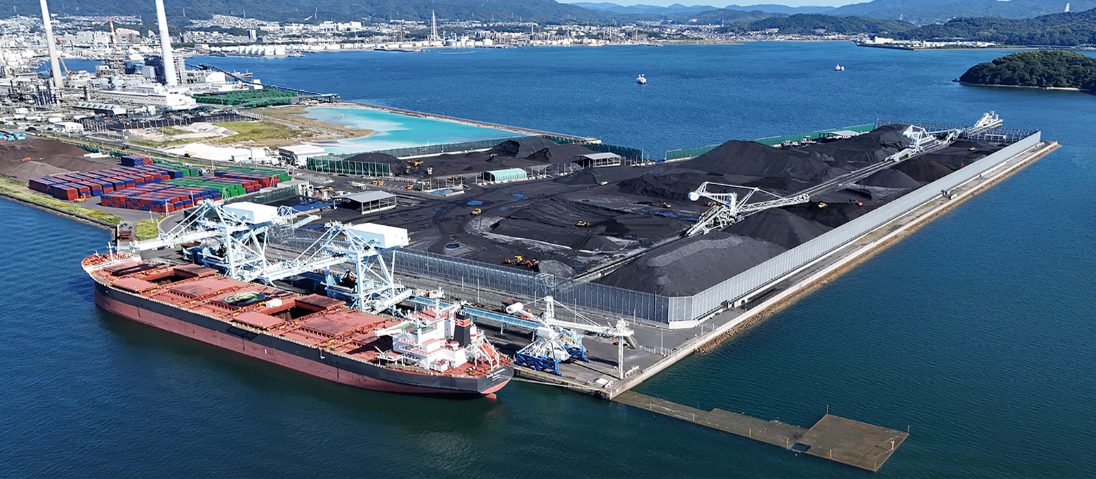 晴海9号岸壁/当社の第一貯炭場